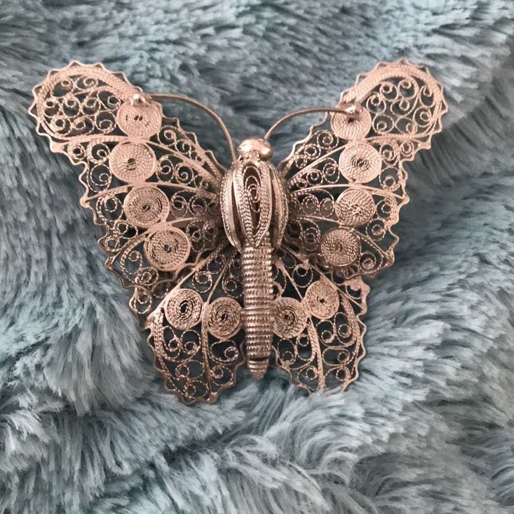 Gorgeous filigree butterfly brooch